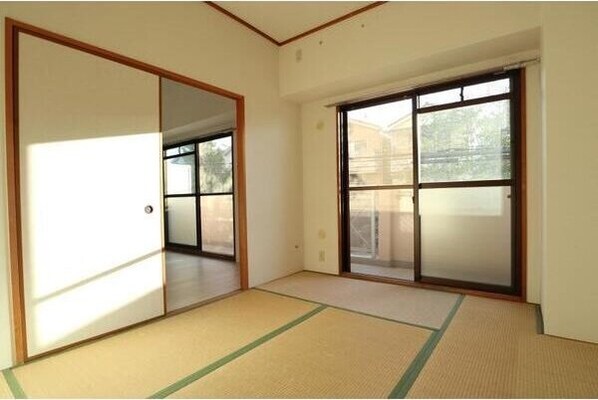 カーサ ソレアードの物件内観写真